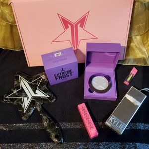 Jeffree star extreme frost and kylie bundle